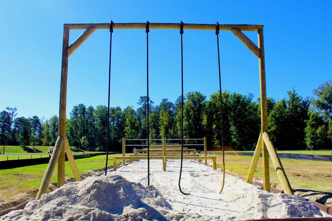 Military-Obstacle-Course-Rope-Climb.jpg